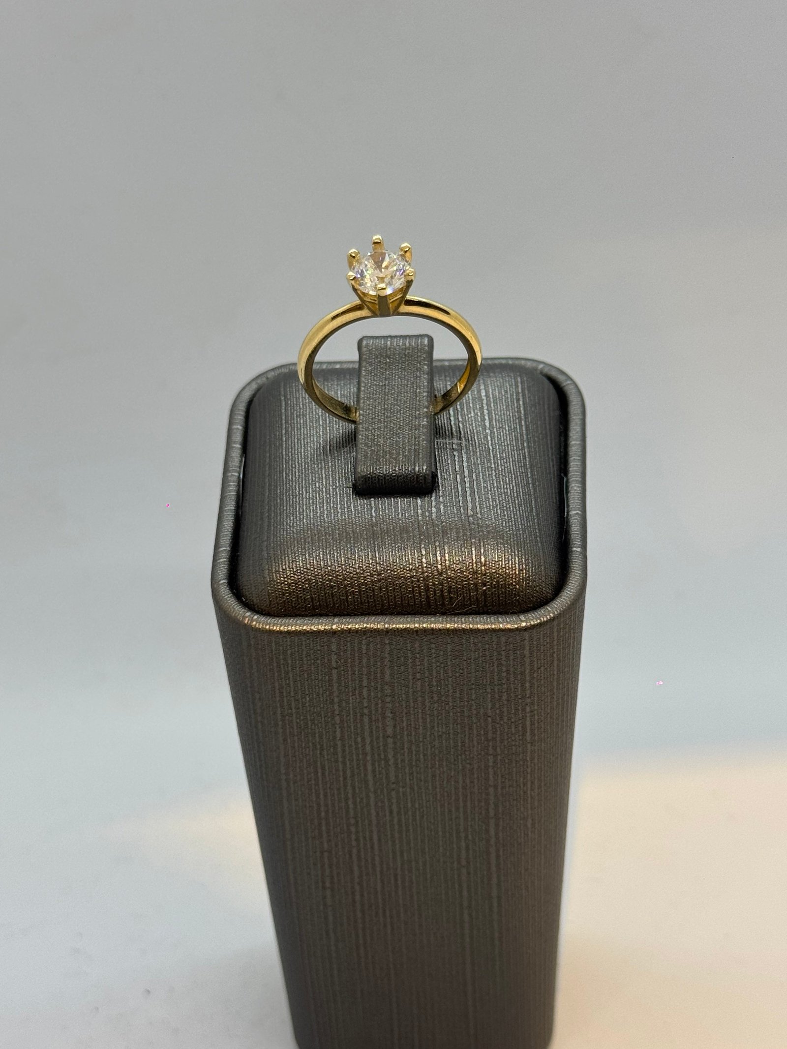 2.10 Gram 14 Ayar Tektaş Yüzük